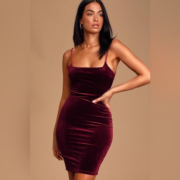 LULU's Women’s Avion Mini Slip Dress Velvet Cowl Neck Maroon Burgundy bodycon XS - Picture 3 of 16